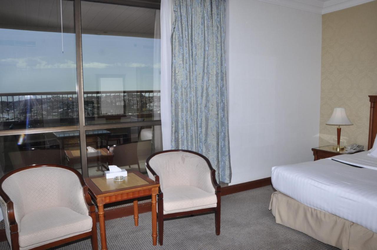Le Meridien Al Hada Ngoại thất bức ảnh