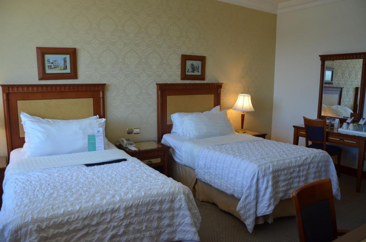 Le Meridien Al Hada Ngoại thất bức ảnh